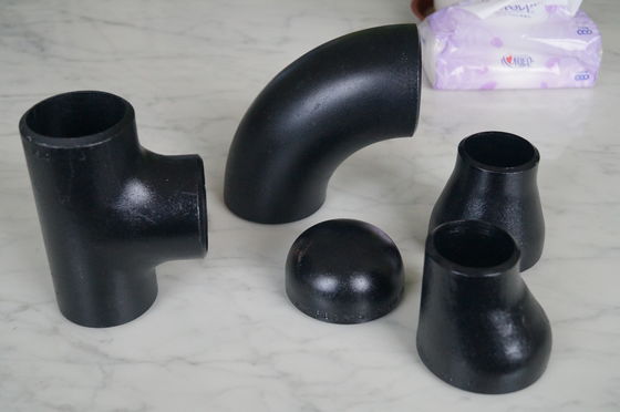 CS SS DN15 ถึง DN2000 ตัวลดท่อเหล็กป้องกันสนิมน้ำมัน Black Con Ecc