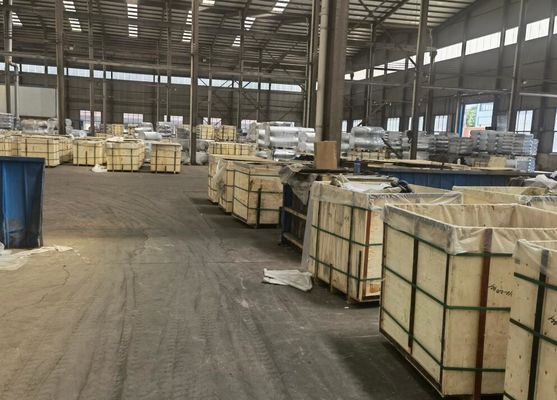 SCH20 SCH30 SCH120 ASME B16.9 ButtWeld ลด Tee STD ไม่มีรอยต่อเท่ากับ Tee Pipe Fitting