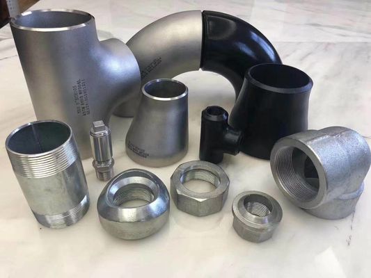 90 ° 180 ° 45 ° Elbow Tee Con Ecc ลดหมวก ASME ANSI B16.9 B16.28 ทุกขนาด