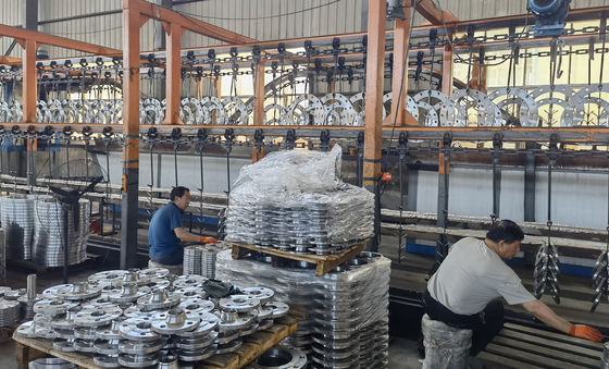 15A ถึง 1500A BLIND WN GOST FLANGE PN40 PN63 เหล็กกล้าคาร์บอนสแตนเลสสีเหลือง Oil
