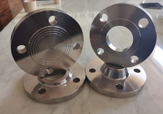 เกลียวเหล็กกล้าคาร์บอนสแตนเลส BS4504 PN10 หน้าแปลน WN SO DN10 ถึง DN1600
