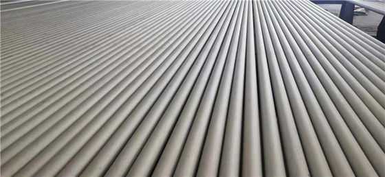 ASTM B36.10 ท่อเหล็กคาร์บอนไม่มีรอยต่อ API5L A106 GRB A53 SS304 SS316 SS321 5.8M 6M