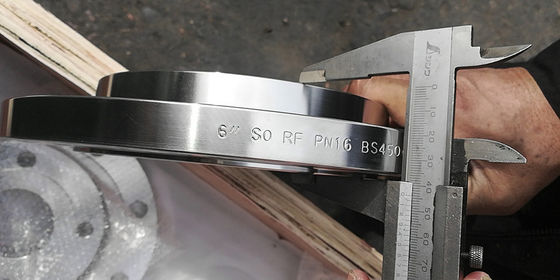 โลหะ DN10 - DN2000 หน้าแปลน Bs 4504 PN6 - PN40 1/2&quot;-80&quot; เหล็กกล้าคาร์บอนและเหล็กกล้าไร้สนิม